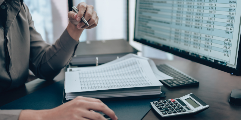 Reasons to Use Professional Bookkeeping Services